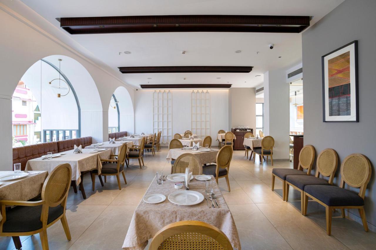 The Crescent Hotel Panaji Exterior foto